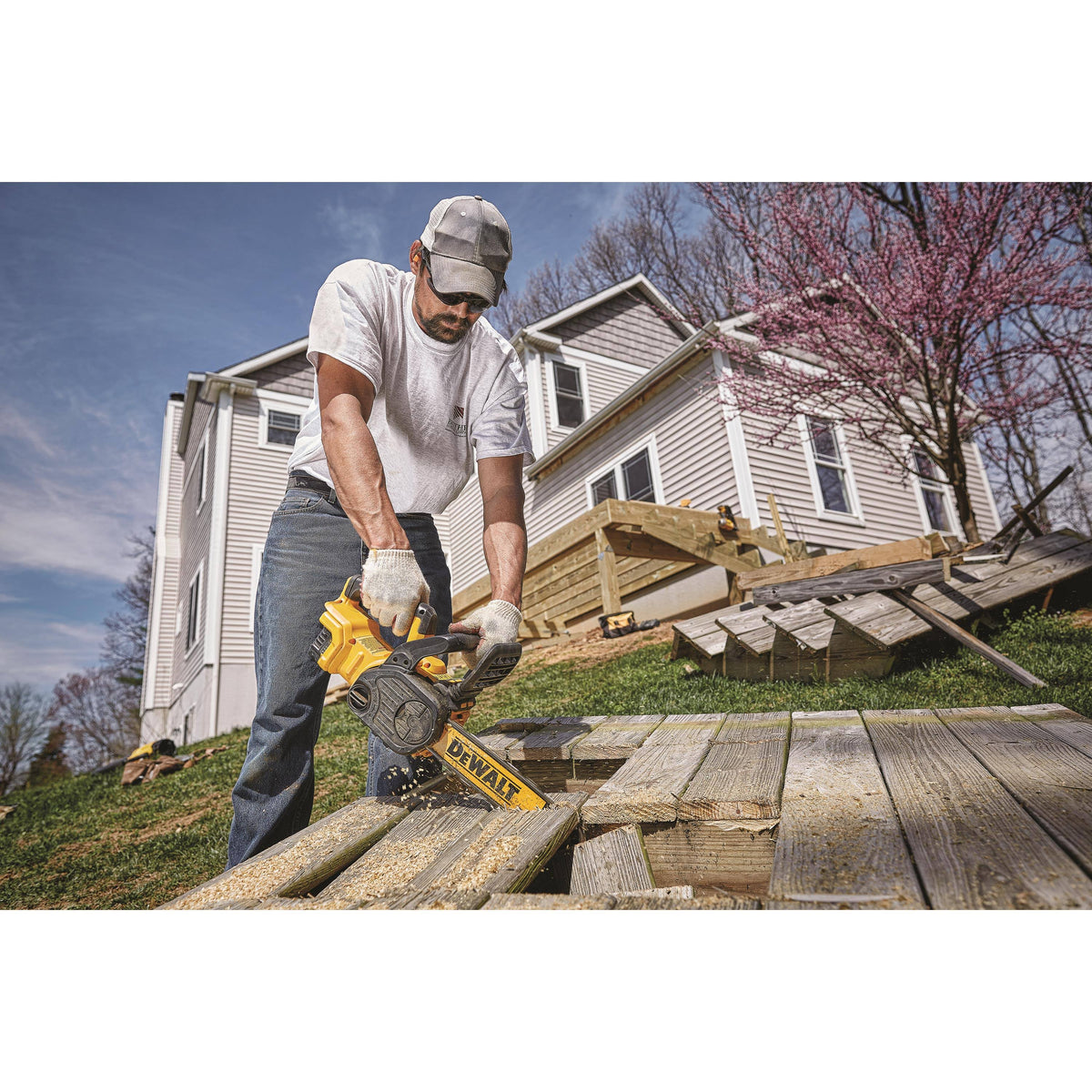 Cordless Chainsaw, Tool Only Q46916