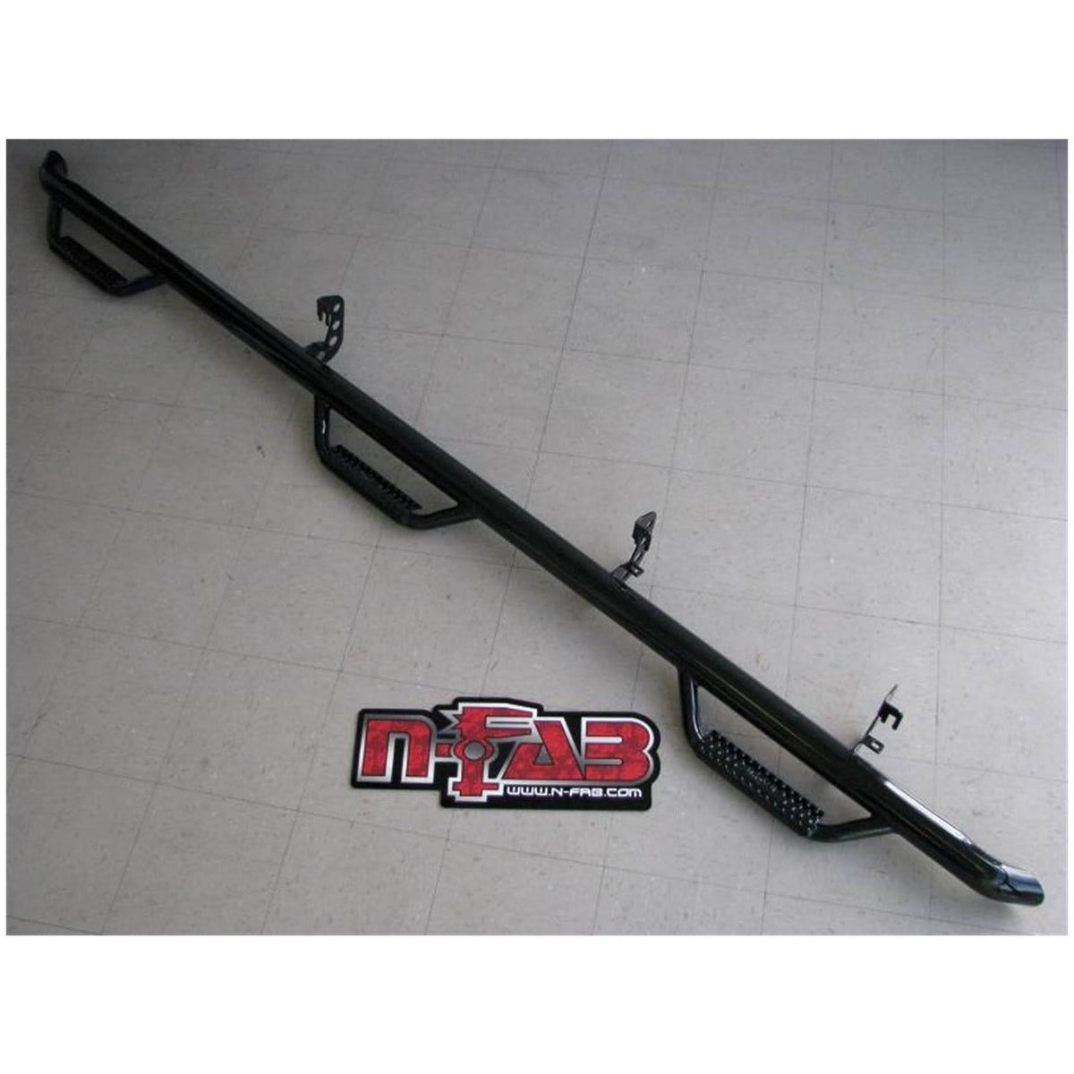 Wheel to Wheel Nerf Step Bar with Bed Access X7765
