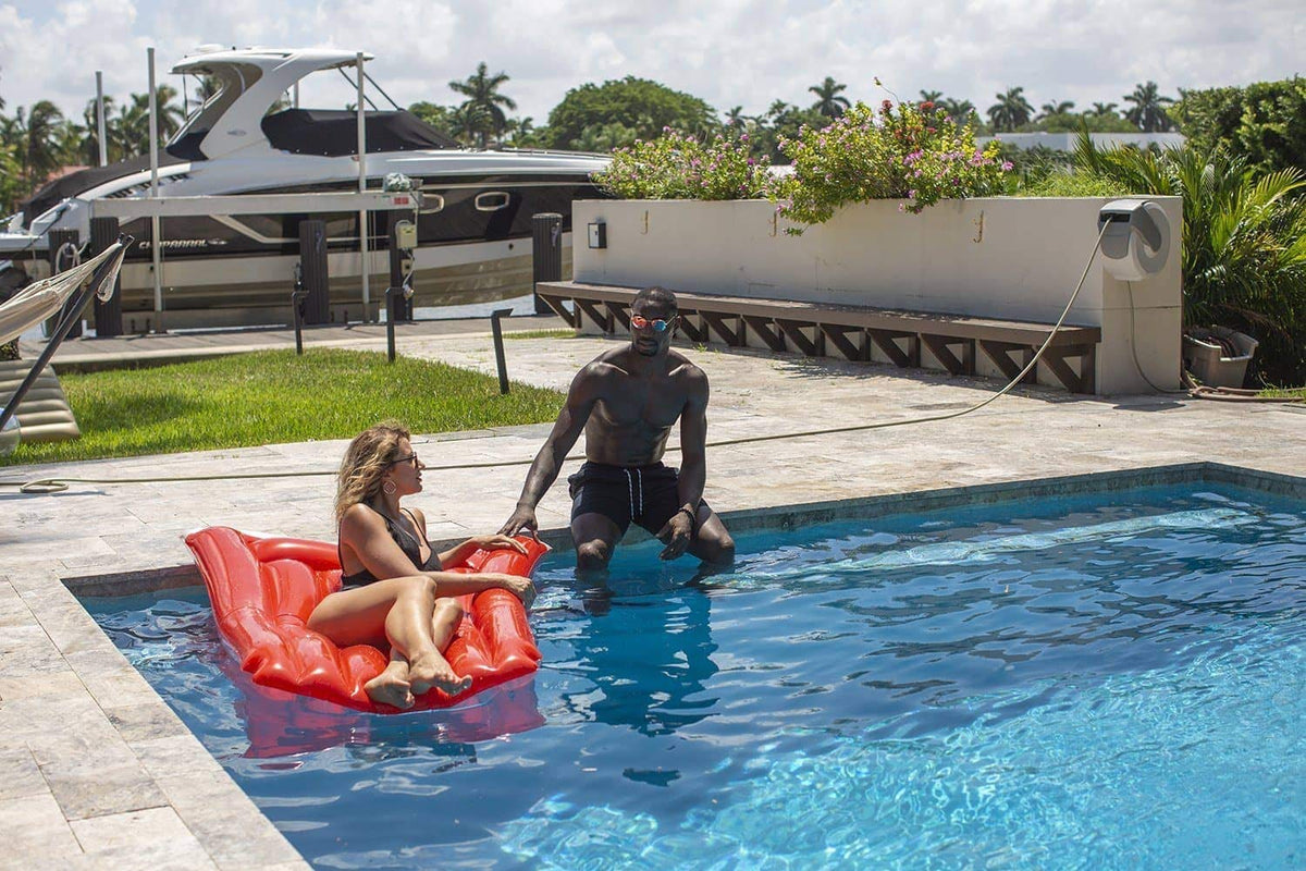 Red Cup Pool Raft W97380