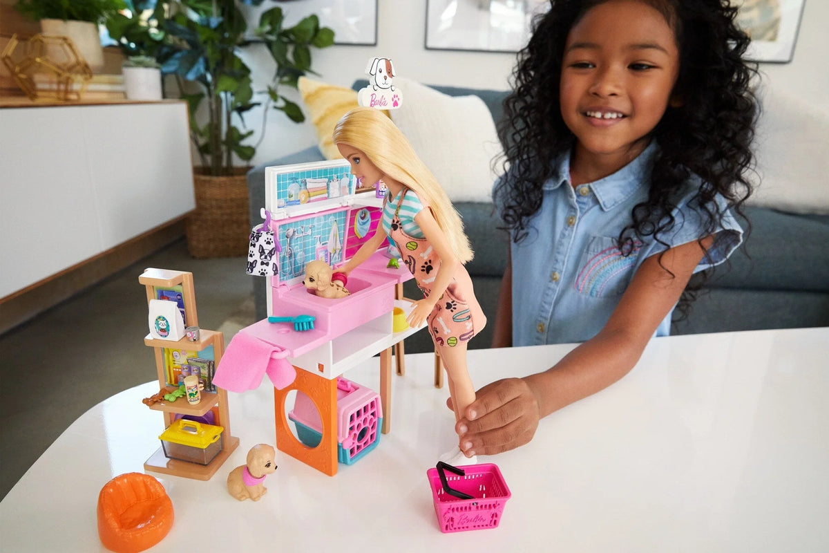 Barbie Doll and Pet Boutique Playset with 4 Pets U69956