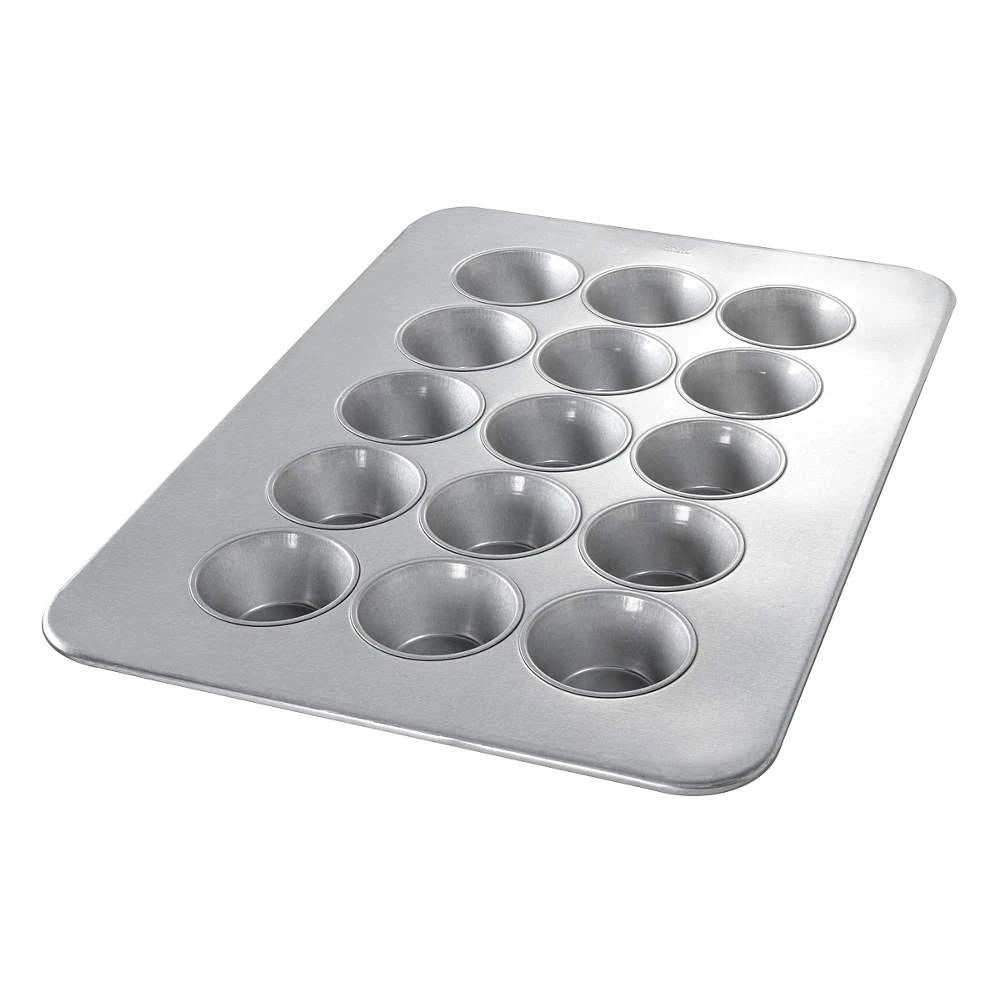 Glazed Pecan Roll Pan O612215